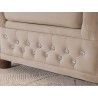 Cleo Blink - Chesterfield 3-Sitzer Sofa aus Samt mit Kristallsteppung und braunen Massivholzfüßen