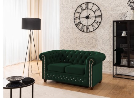 Cleo Blink - Chesterfield 2-Sitzer Sofa aus Samt mit Kristallsteppung und braunen Massivholzfüßen