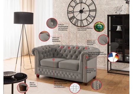 Cleo Blink - Chesterfield 2-Sitzer Sofa aus Samt mit Kristallsteppung und braunen Massivholzfüßen