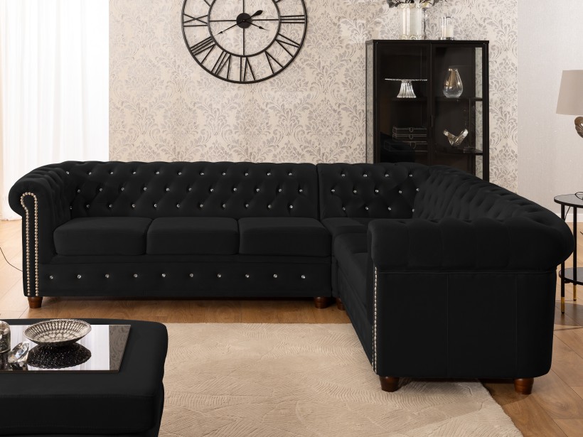 Cleo Blink - Chesterfield Ecksofa L-Form aus Samt mit Kristallsteppung und braunen Massivholzfüßen