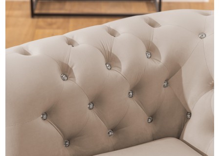 Cleo Blink - Chesterfield Ecksofa L-Form mit Schlaffunktion aus Samt mit Kristallsteppung und braunen Massivholzfüßen