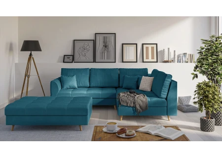 Charlotte Ecksofa und Fußhocker mit Holzfüßen im skandinavischen Stil