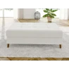 Lars - Ecksofa mit Schlaffunktion und Hocker mit Braun Holzfüßen im skandinavischen Stil aus Boucle-Stoff